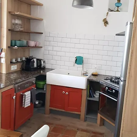 La Petite Maison בוזיג